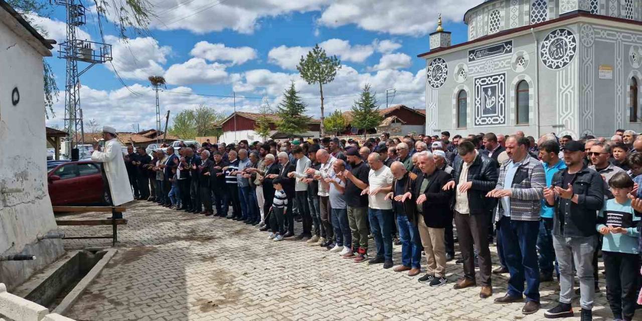 Alaca’da Köylüler Yağmur Duasına Çıktı