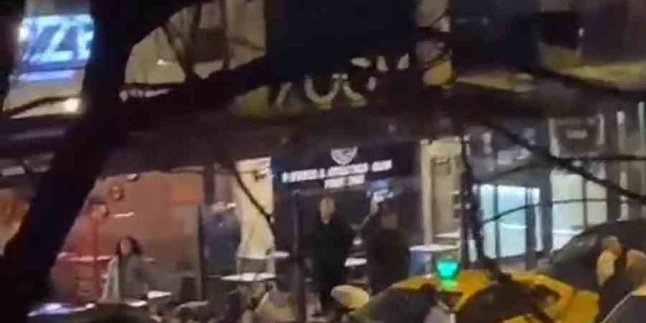 Maltepe’de Taksici İle Yolcu Arasındaki Kavga Kamerada