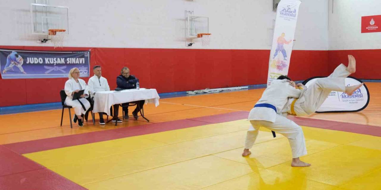 Büyükçekmeceli Judocular Kuşak Sınavını Başarıyla Geçti