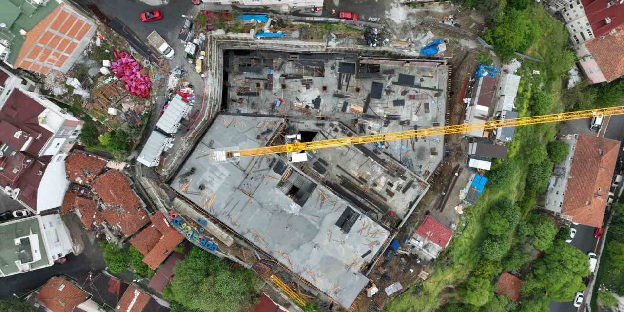 İstanbul’daki Depreme Karşı Yeniden Yapılan Okullarda "Çalışmalar Ağır Gidiyor" İddiası