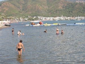 Marmaris Sahillerinde Sezon Sonu Bereketi