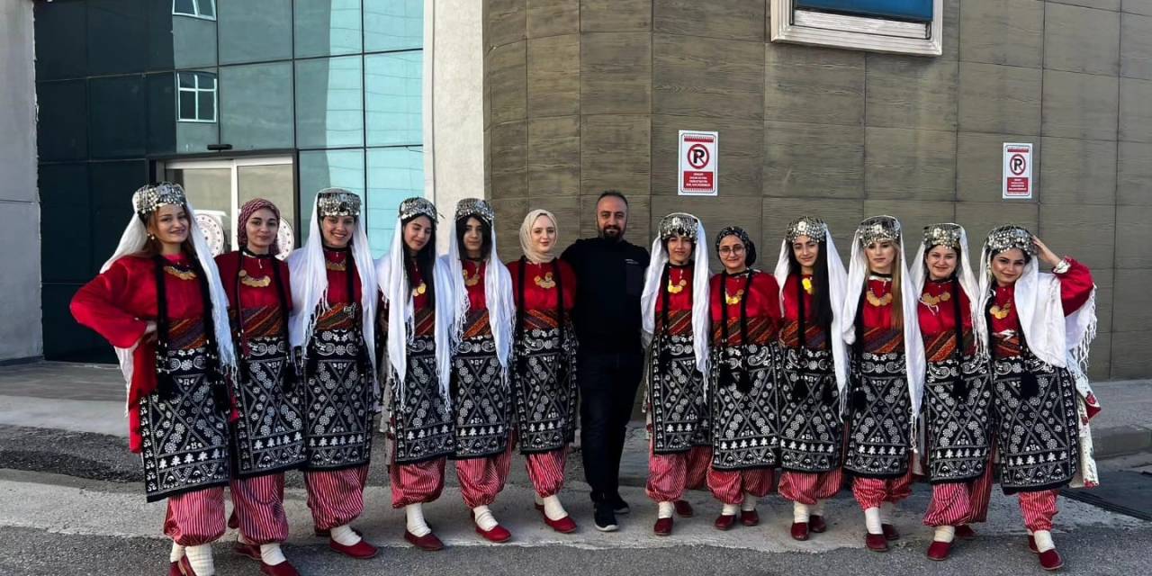 Adıyaman’ın Halk Oyunları Ekibi Türkiye Finaline Katılacak