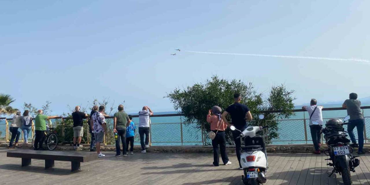 Türk Yıldızlarının Provası Bile Nefes Kesti