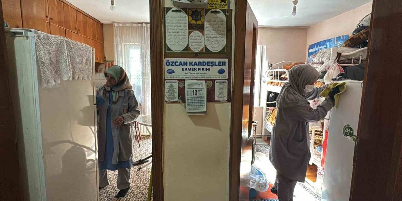 Ulu Çınarların Ev Temizliği Belediyeden