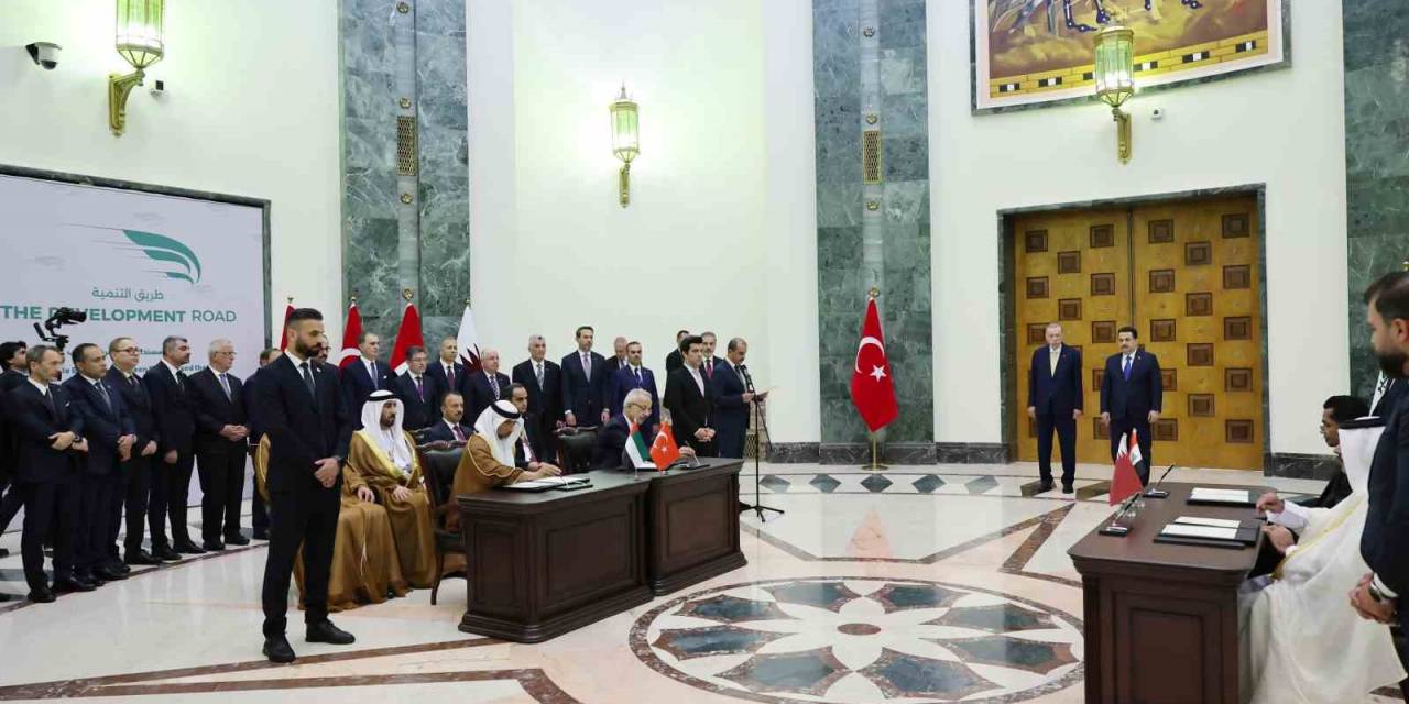 Türkiye, Irak, Katar Ve Bae Arasında “Kalkınma Yolu” Mutabakat Zaptı İmzalandı