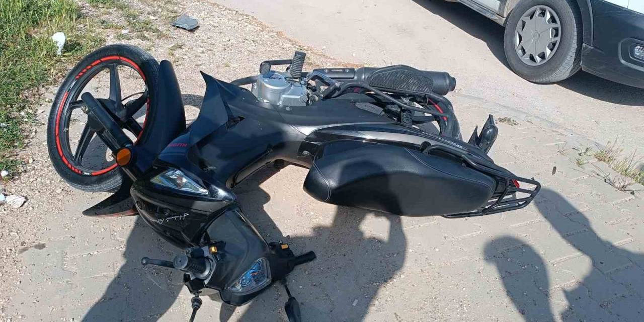 Adıyaman’da Motosiklet İle Otomobil Çapıştı: 1 Yaralı