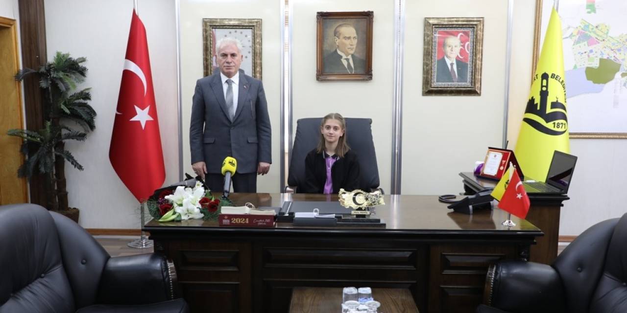 23 Nisanda Günün Başkanı Küfeoğlu Oldu