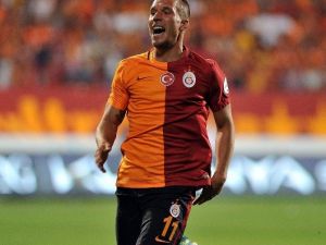 Podolskı Kadroda, Gomez Yok