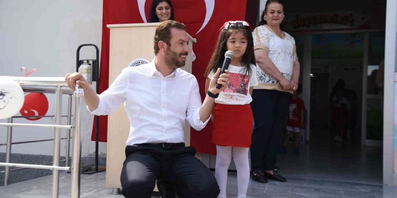 Başkan Kadir Aydar, 23 Nisan’ı Çocuklarla Beraber Geçirdi