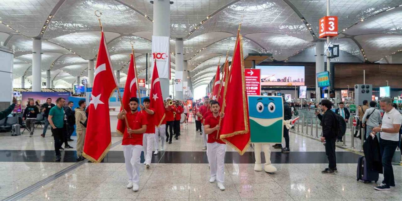 İstanbul Havalimanı’nda 23 Nisan Coşkuyla Kutlandı