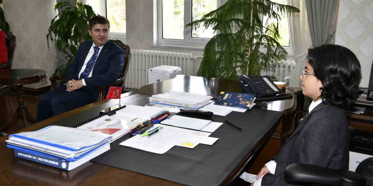 Vali Sarıibrahim Makamını 5. Sınıf Öğrencisi Recep Kaan Garip’e Devretti