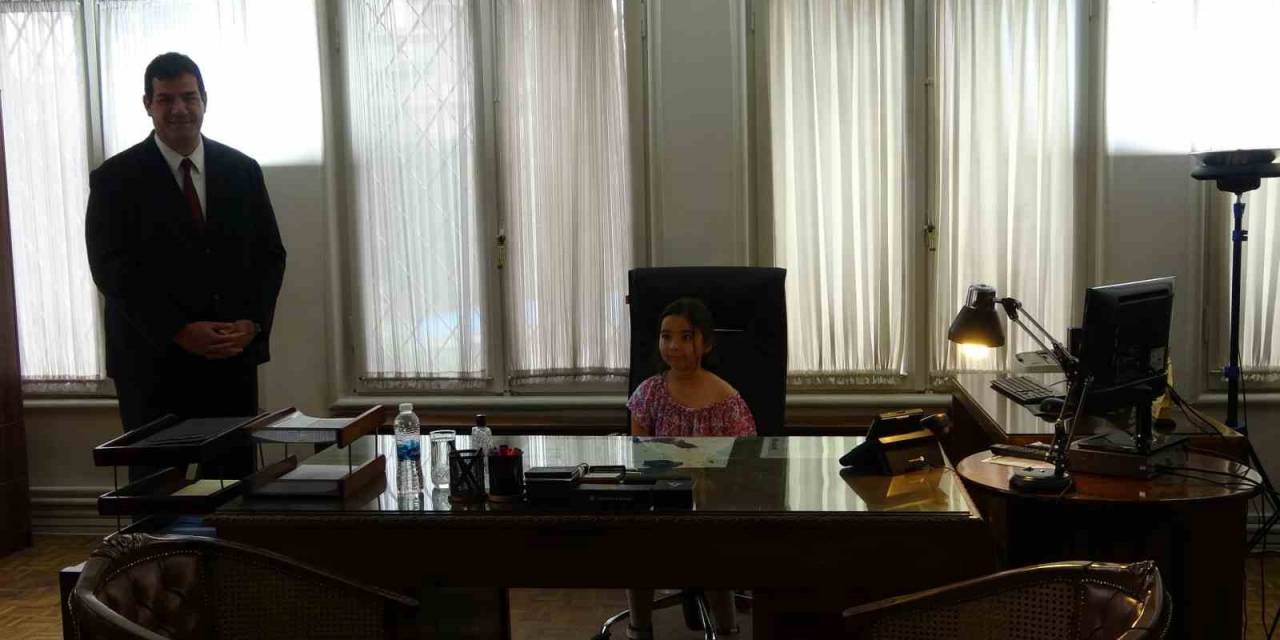 İran’da 23 Nisan Ulusal Egemenlik Ve Çocuk Bayramı Coşkuyla Kutlandı