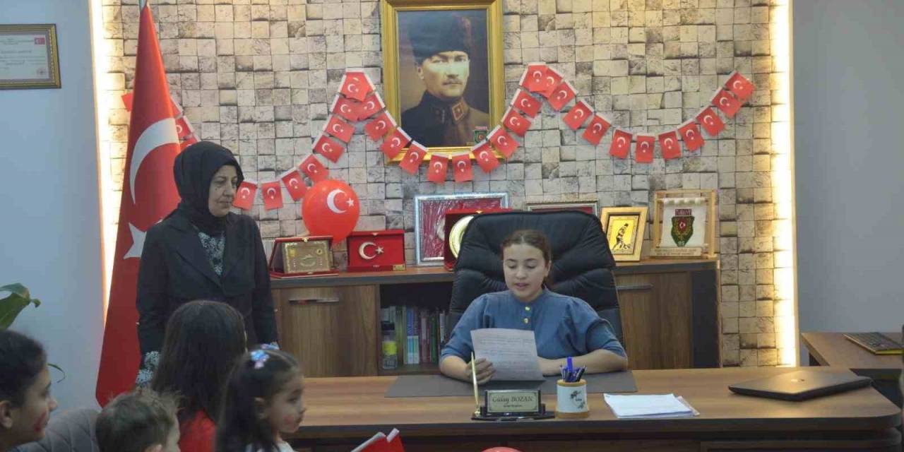 Şehit Derneği Başkanı Koltuğunu Şehit Kızına Devretti