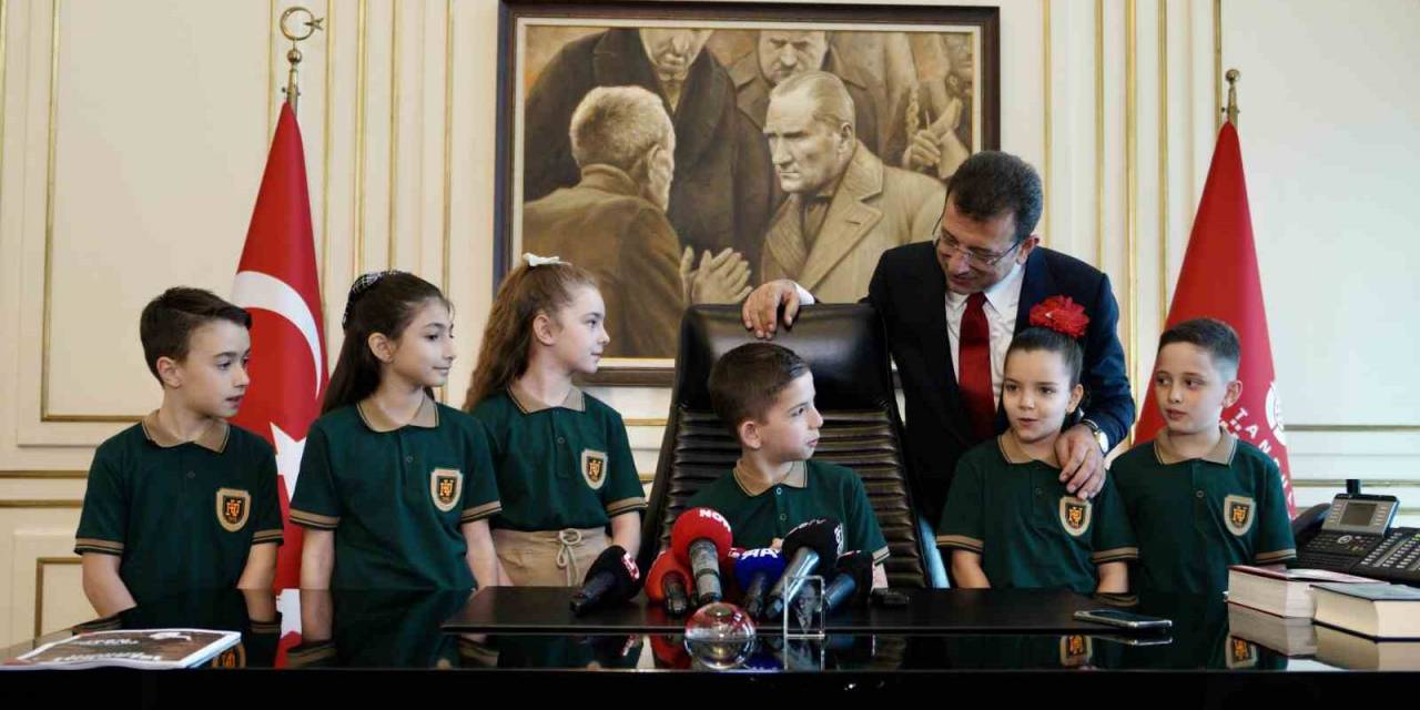 İbb Başkanı İmamoğlu, Koltuğunu 3. Sınıf Öğrencisi Ali Selim Metli’ye Devretti