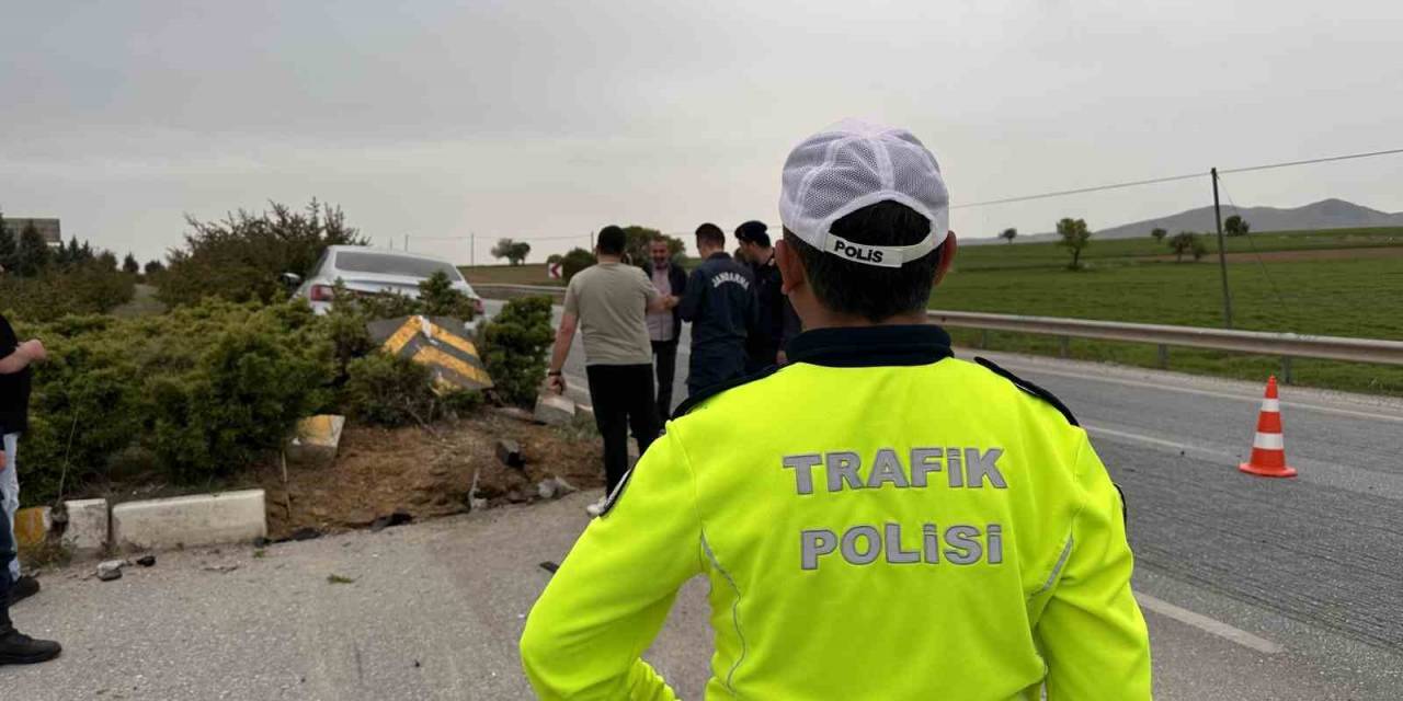 Uşak’ta Trafik Kazası: 5 Yaralı