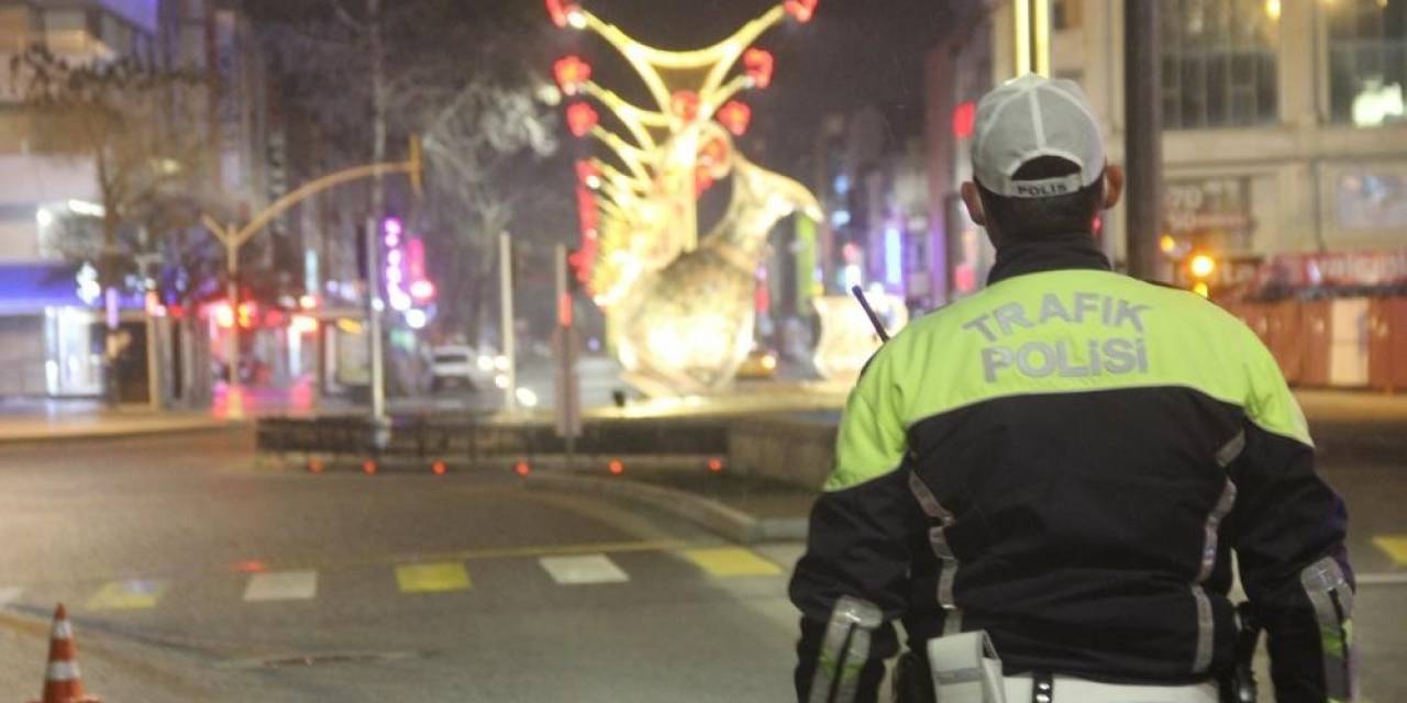 Erzincan’da Driftten 7 Sürücüye 225 Bin 631 Tl Trafik Cezası Kesildi