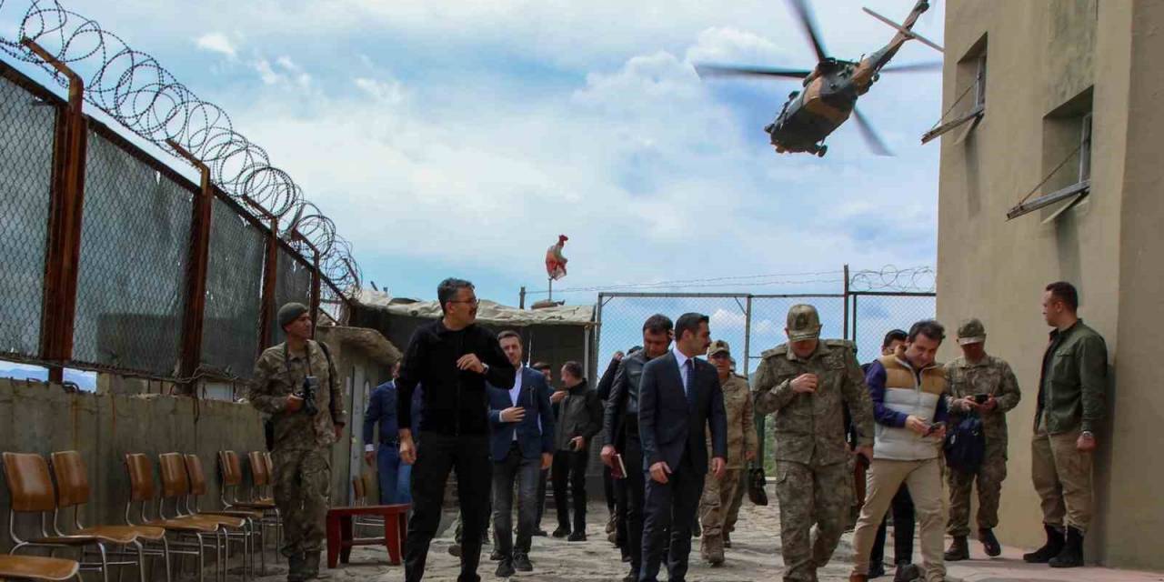 Vali Ali Çelik, Sınır Hattındaki Üs Bölgelerinde İncelemelerde Bulundu