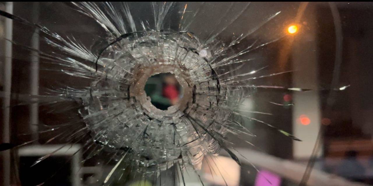 Otomobilli Saldırganlar Holding Binasına 43 El Ateş Açtı