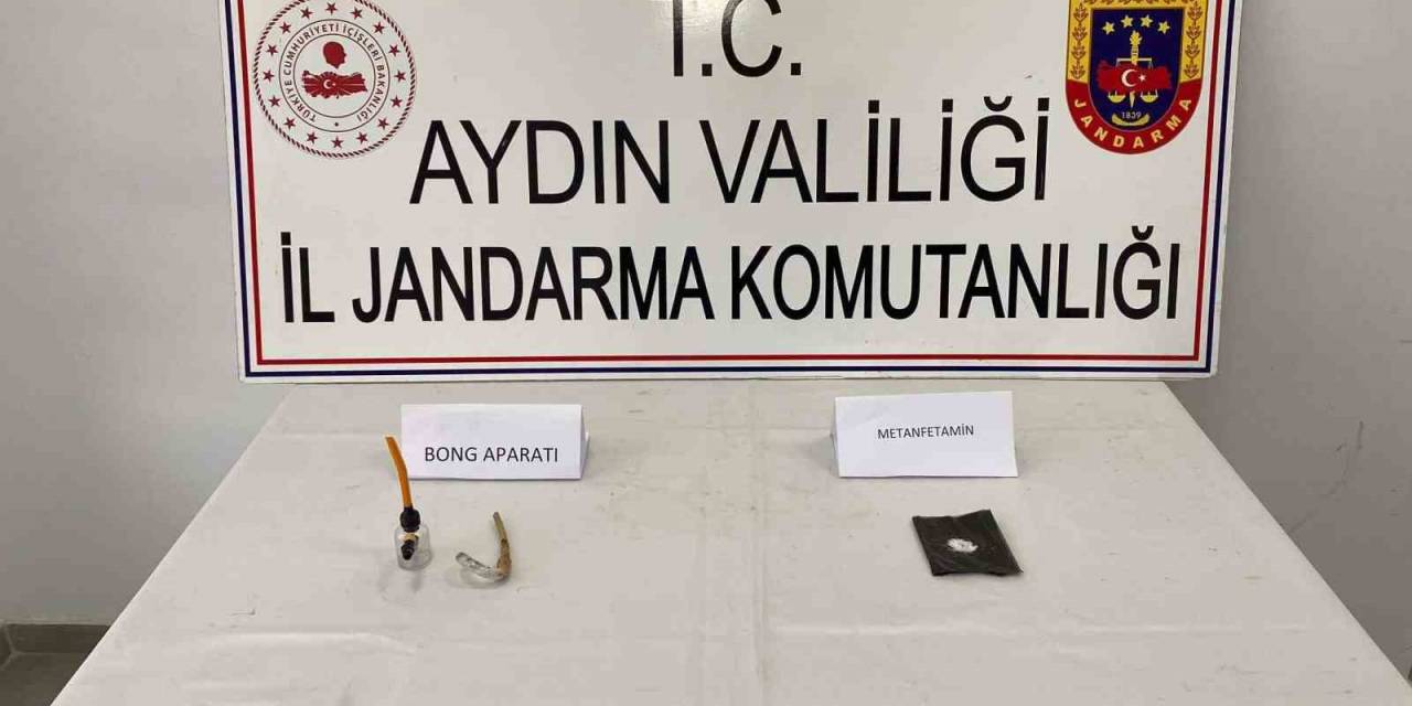 Jandarma Uyuşturucuya Geçit Vermiyor: 5 Gözaltı