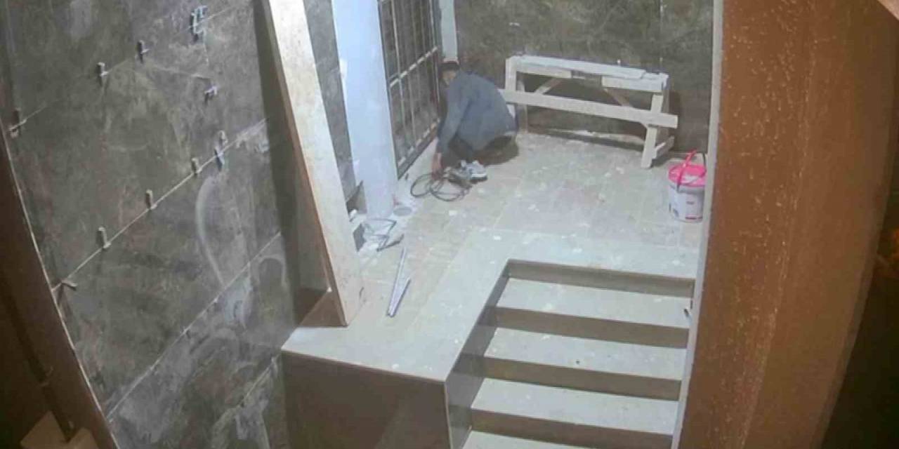 Elektriği Kesip Kabloları Çaldı, Hırsızlık Anı Kamerada