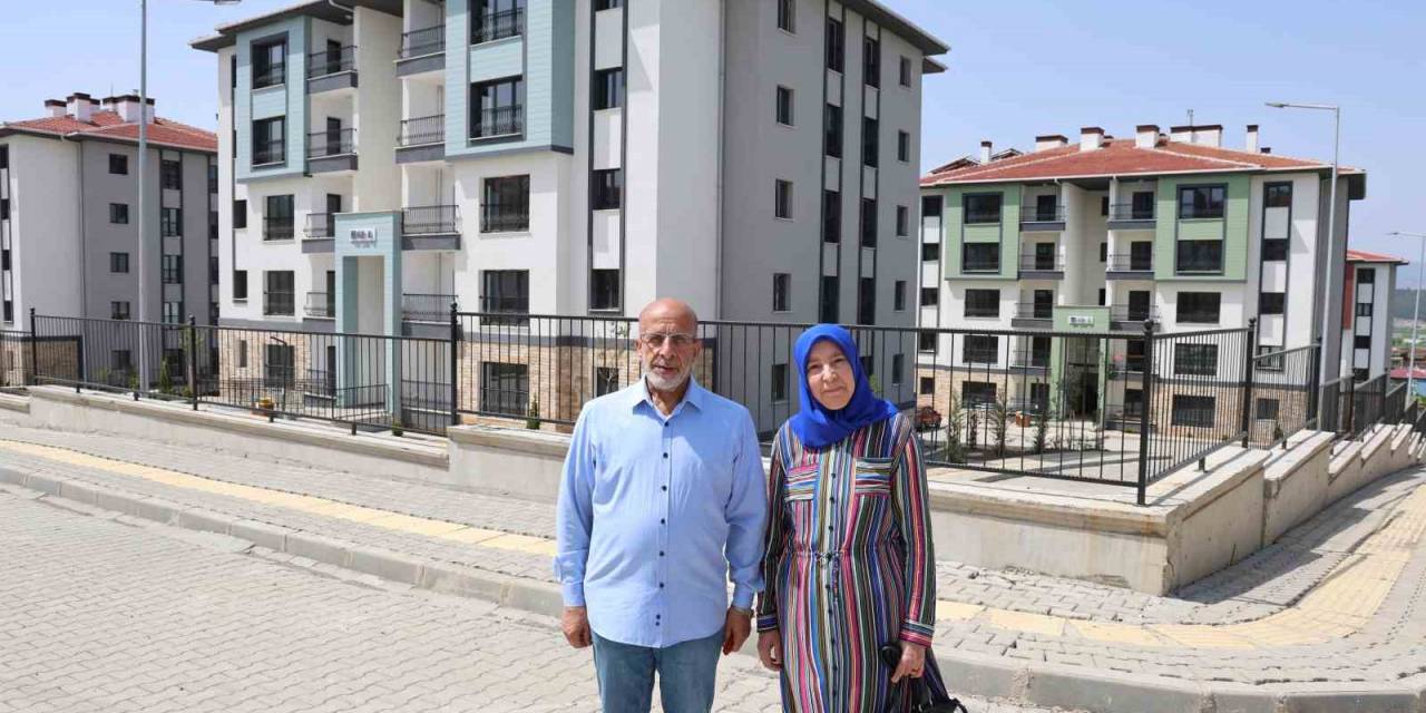 Depremzedeler Yeni Yuvalarına Yerleşiyor