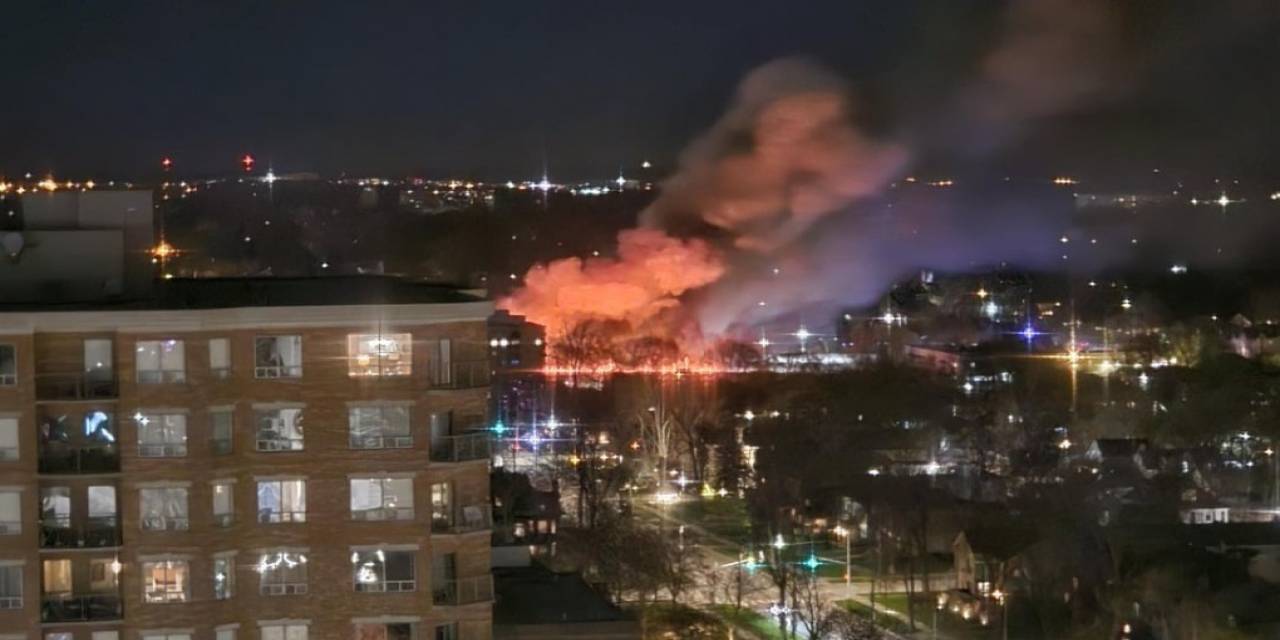 Kanada’da Seyir Halindeki Tren Alev Aldı