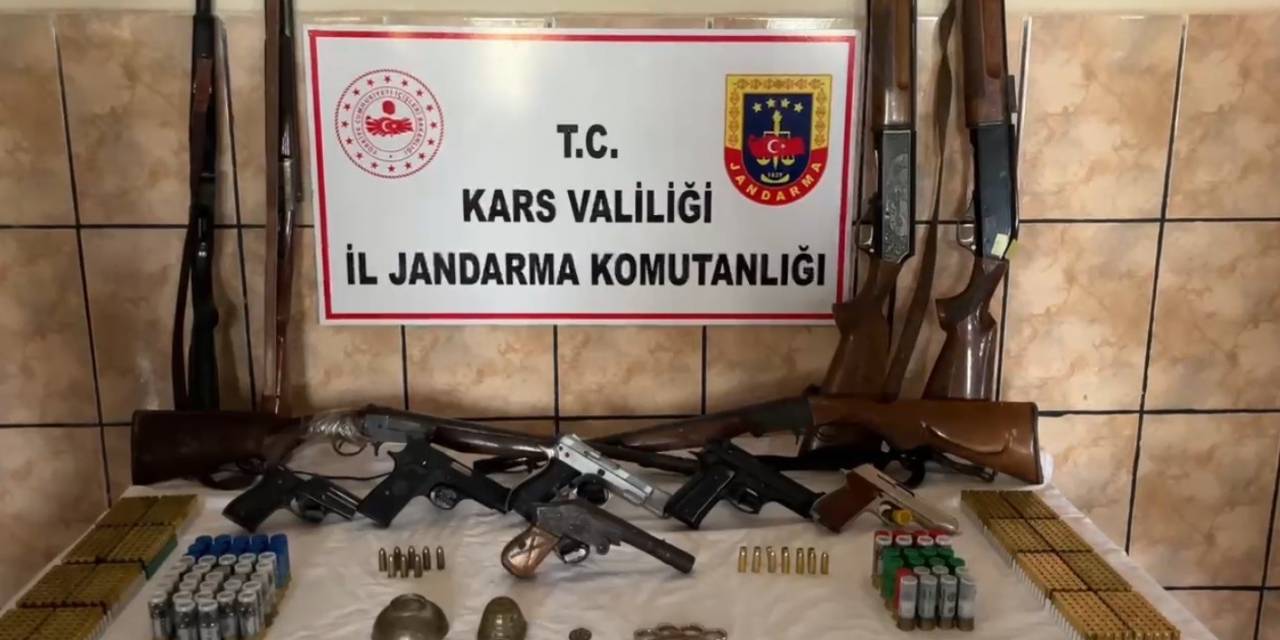 Kars’ta Silah Ve Tarihi Eser Kaçakçılarına Operasyon