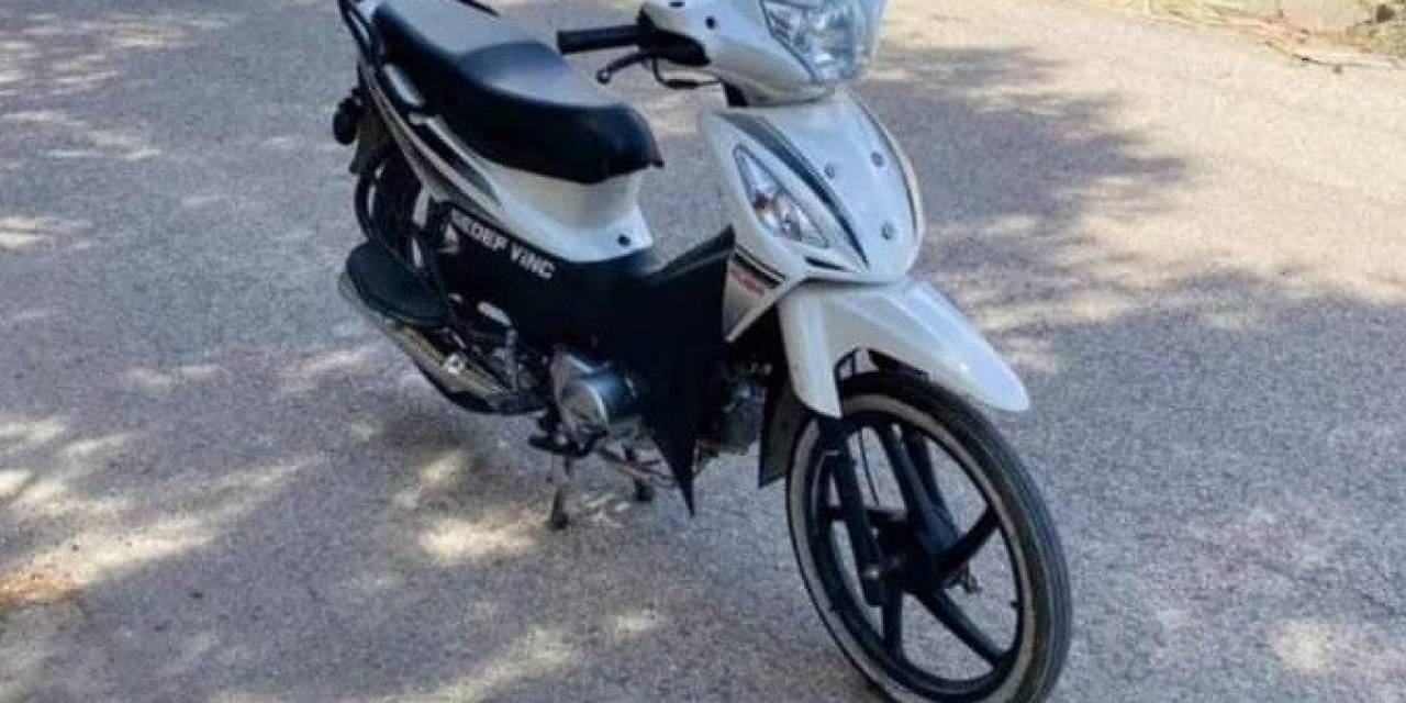 Park Halindeki Motosiklet Çalındı