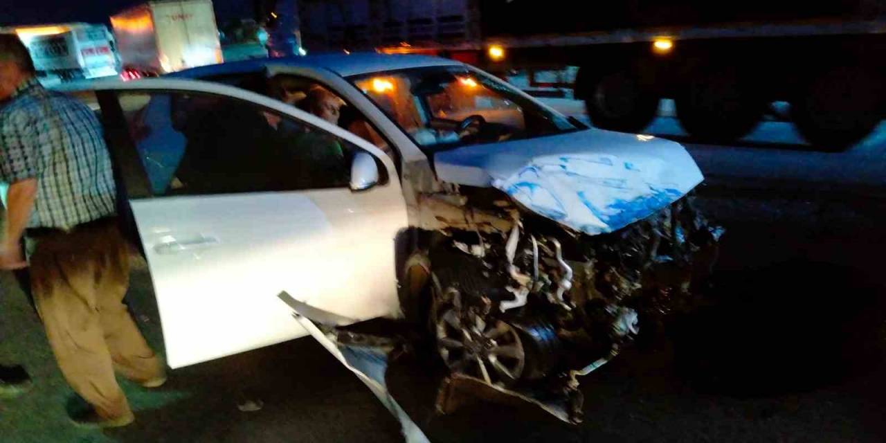Konya’da Otomobil İle Kamyon Çarpıştı: 4 Yaralı