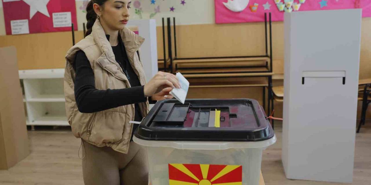 Kuzey Makedonya’da Cumhurbaşkanlığı Seçimi 2. Tura Kaldı