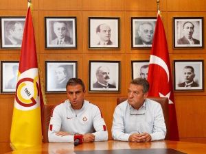 Hamzaoğlu: "Önümüzü Tıkamak İçin Bunlara Başvuruyorlar"