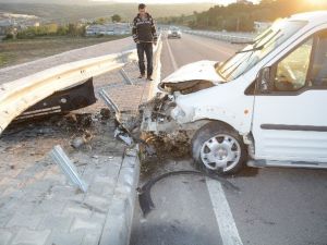 Sinop’ta Trafik Kazası: 2 Yaralı