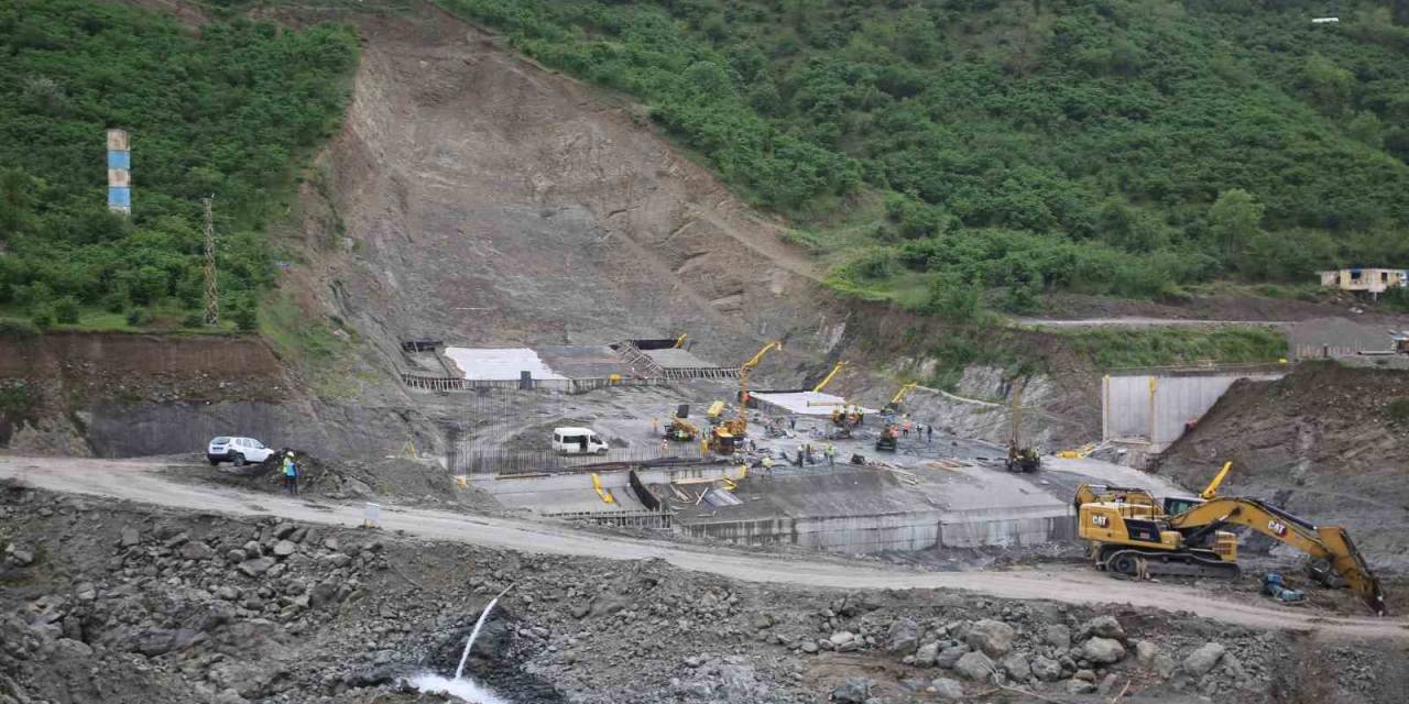 Salıpazarı Barajı İnşaatı Ve Terme Çayı Islahı Çalışmaları