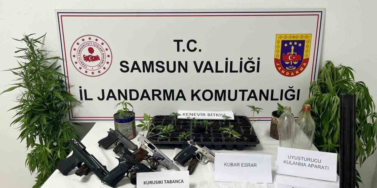 Jandarma 2 Kişiyi Uyuşturucu İle Yakaladı
