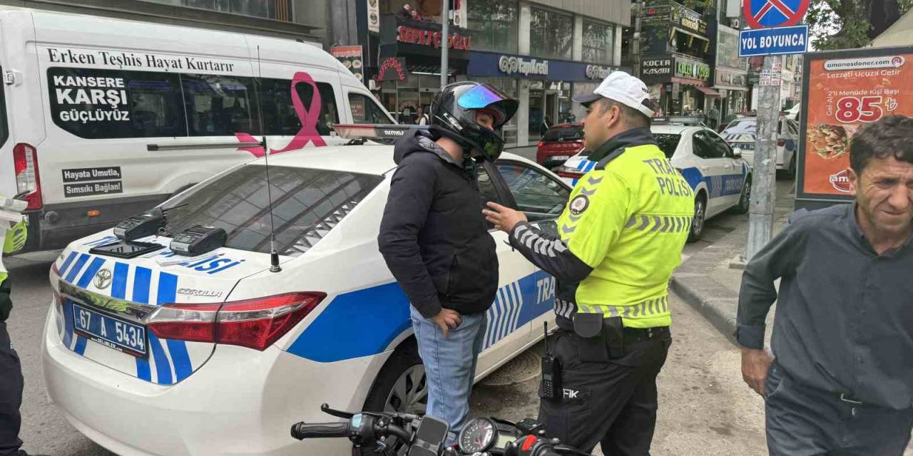 Abartı Egzozdan Yakayı Ele Verdi, ‘Çekiciye Verecek Param Yok’ Diyerek Tepki Gösterdi