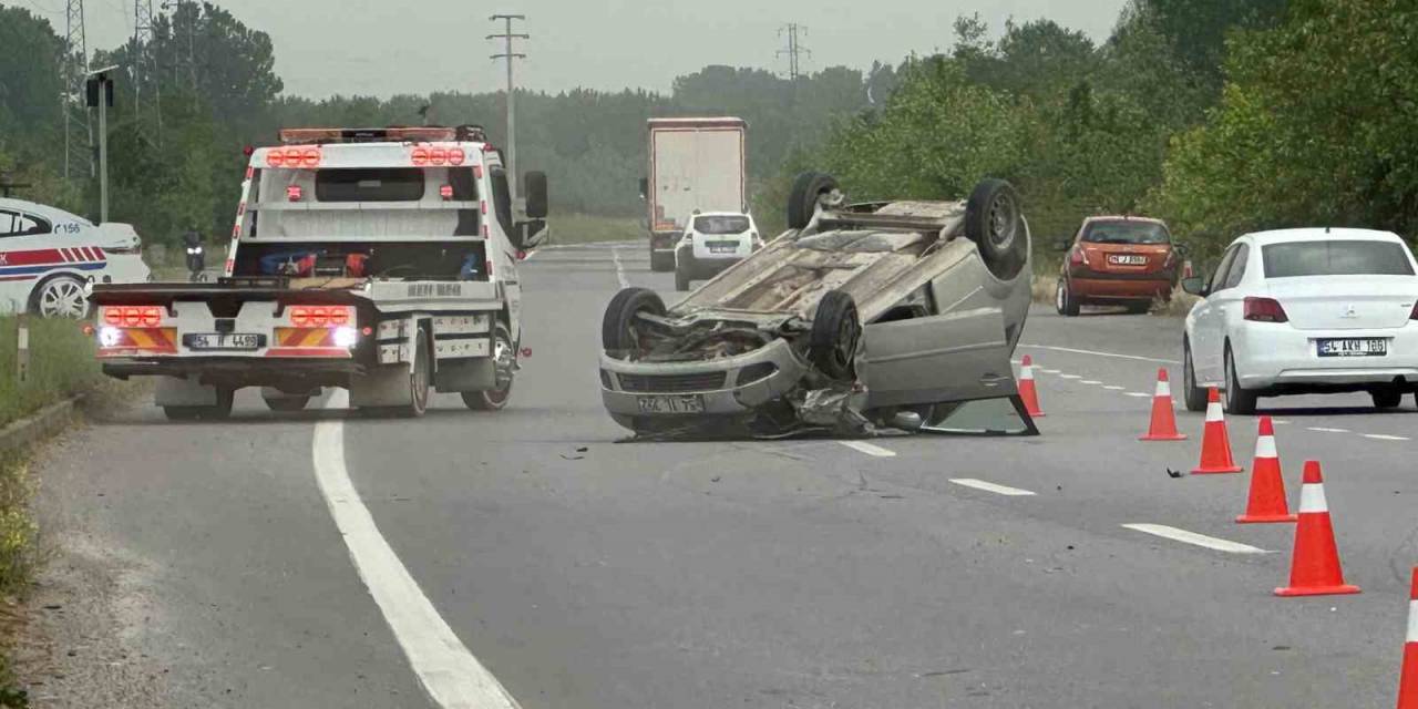 Sakarya’da Ciple Çarpışan Otomobil Takla Attı: 1 Yaralı
