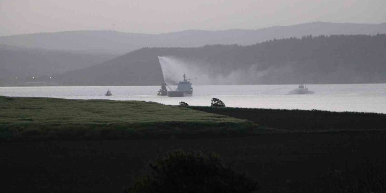 Çanakkale Boğazı’nda Gemi Yangını