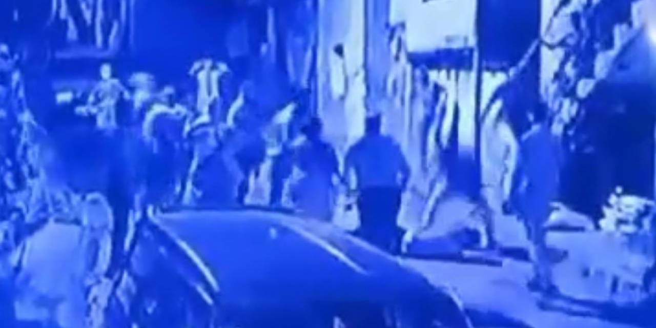 Kastamonu’da 1 Kişinin Ağır Yaralandığı Baltalı Kavga Kamerada