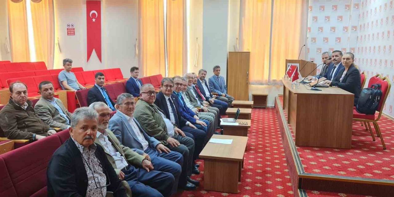 Bilecik Şeyh Edebali Üniversitesi Derneğinde Yeni Üyeler Seçildi