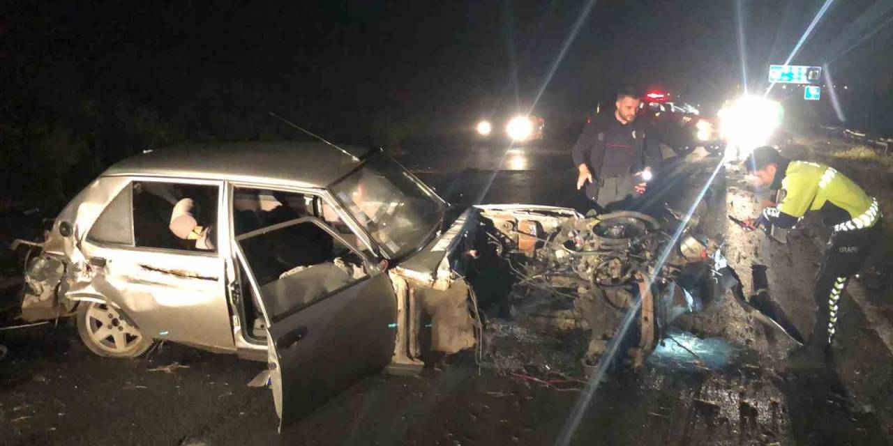 Çorlu’da Feci Kaza: Hurdaya Dönen Otomobilin Motoru Çıktı