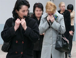 Otele fuhuş baskını: 10 gözaltı