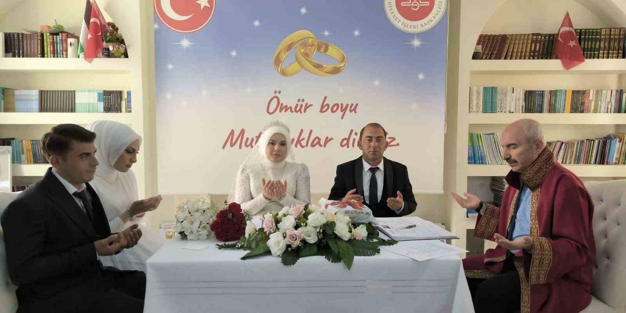 Gediz Müftülüğünde 2019 Yılından Bu Yana 54 Nikah Kıyıldı
