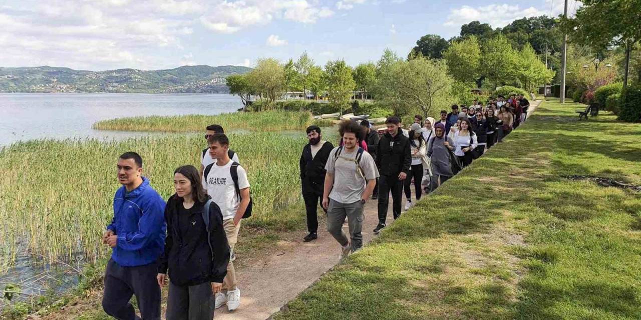 Uzunkum Sahilini Keşfettiler