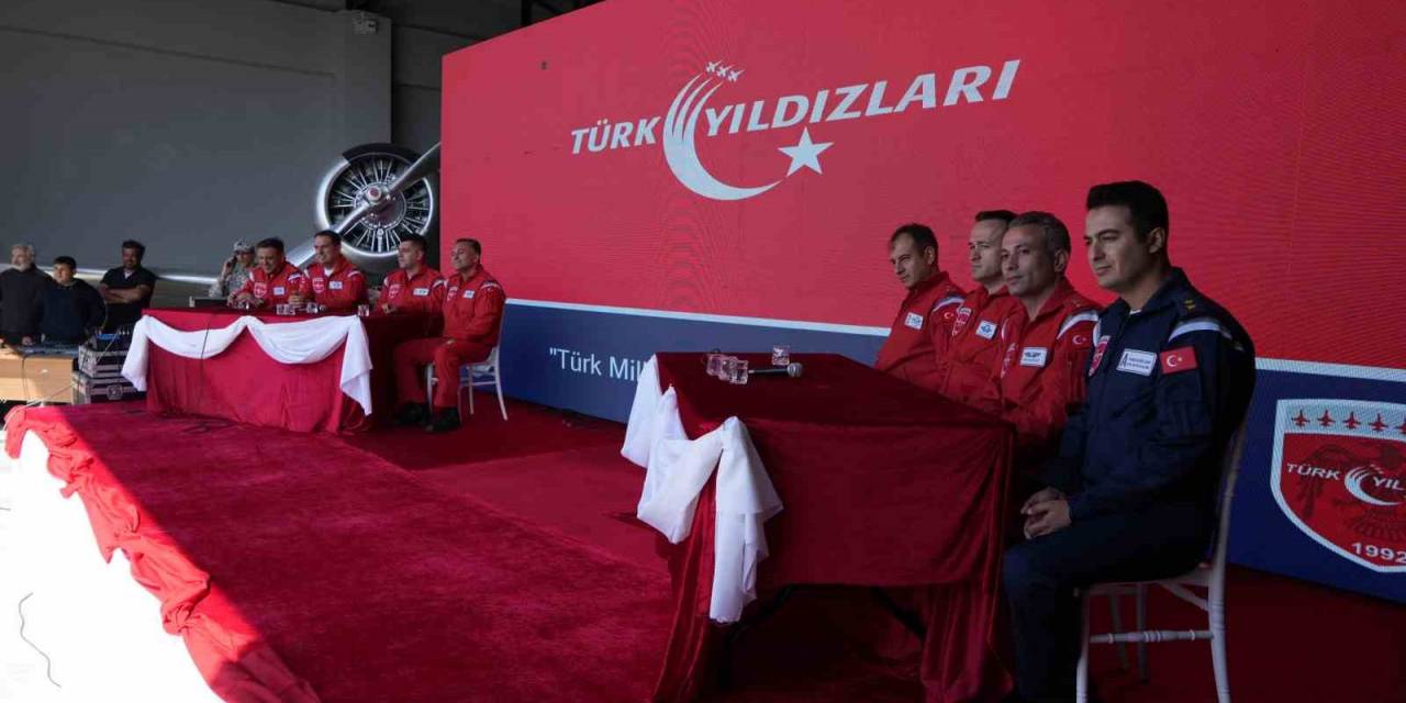 Türk Yıldızları’na İstanbul’da Büyük İlgi