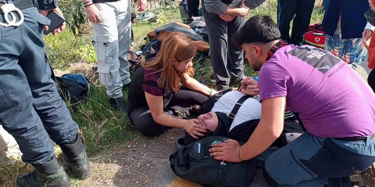 Sakarya’da 12 Kişinin Yaralandığı Kazada Midibüsün Freni Patlamış