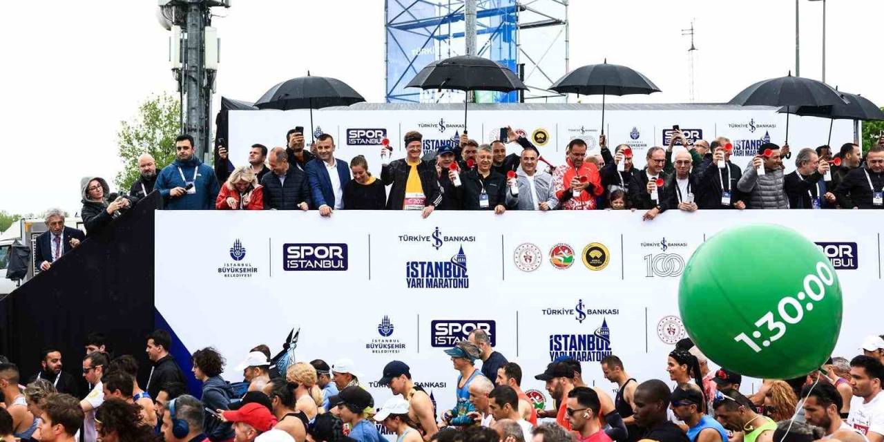 Ab Büyükelçisi Türkiye Delegasyon Başkanı İstanbul Yarı Maratonu’na Katıldı