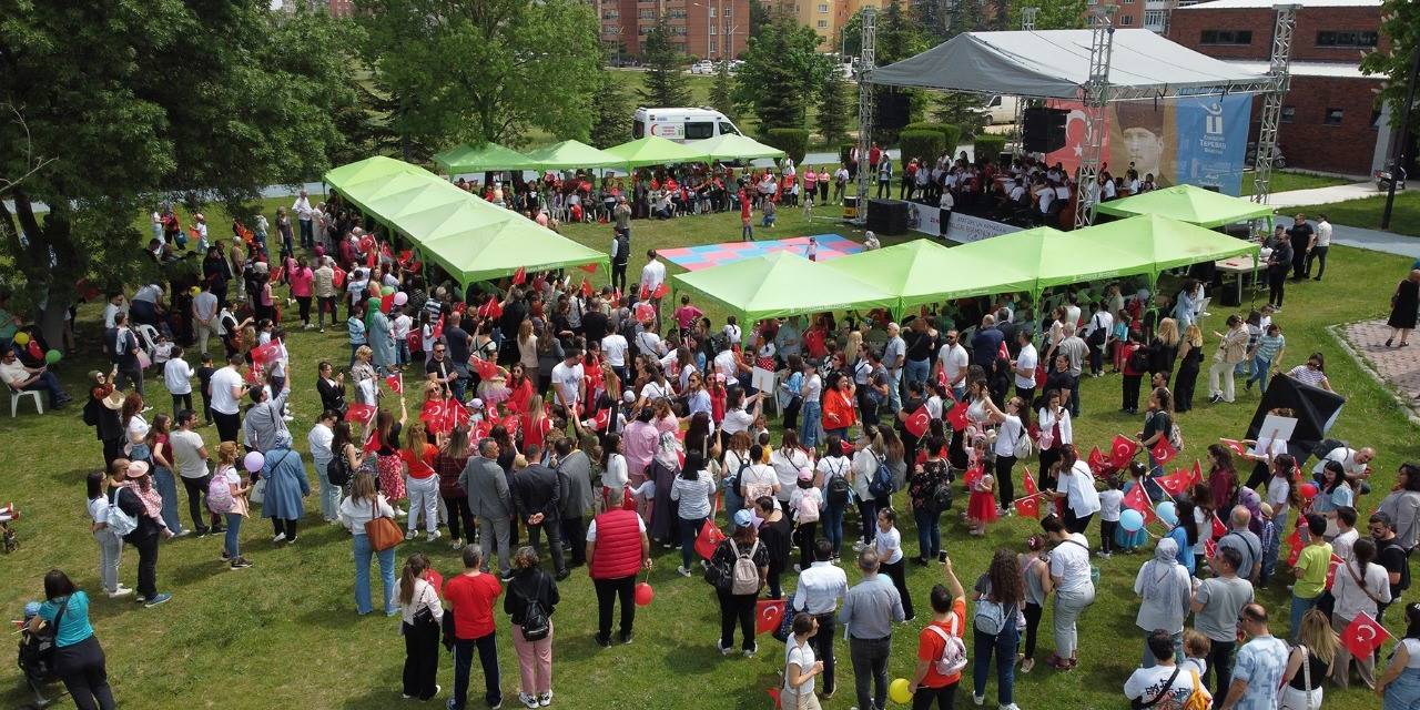 7’den 70’e Herkes 23 Nisan Coşkusunu Tepebaşı’nda Yaşadı