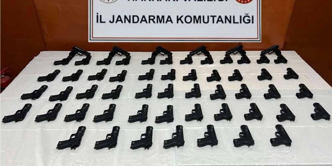 Hakkari’de 58 Adet Tabanca Ele Geçirildi