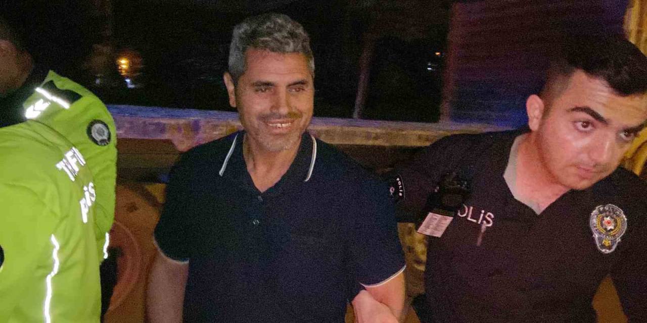 Alkollü Araç Kullanırken Kaza Yaptı, Gülerek Hastaneye Gitti