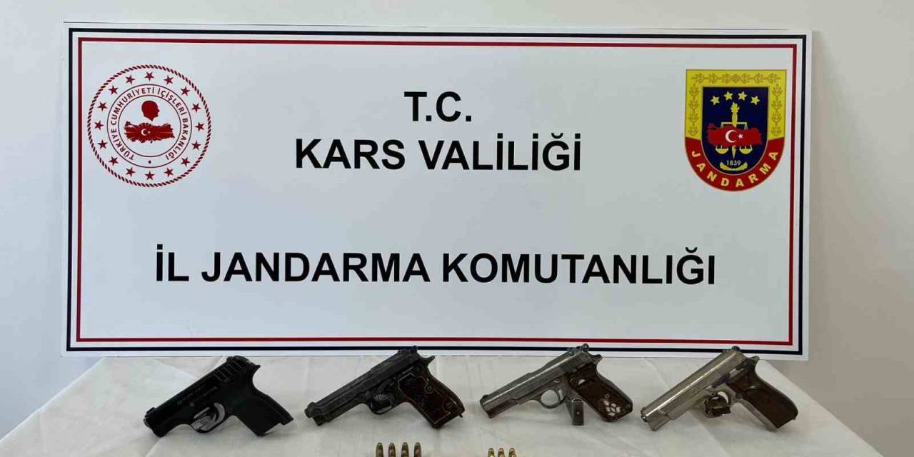 Kars’ta Silah Ticareti Yapan 4 Kişi Yakalandı